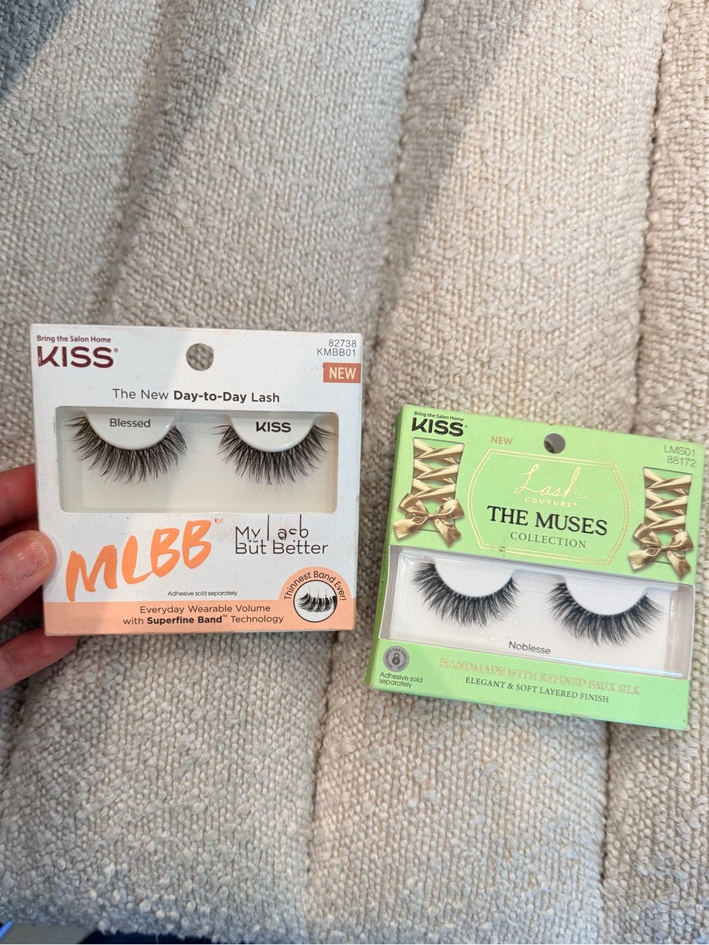 2 pack Kiss Eyelashes